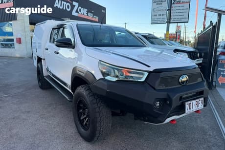 White 2020 Toyota Hilux Double Cab Chassis Sr (4X4)