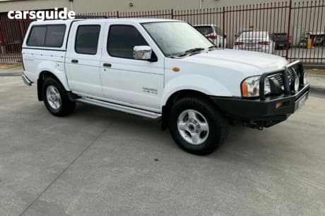 White 2006 Nissan Navara Dual Cab Pick-up St-R (4X4)