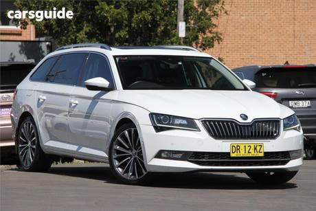 White 2016 Skoda Superb Wagon 206 Tsi
