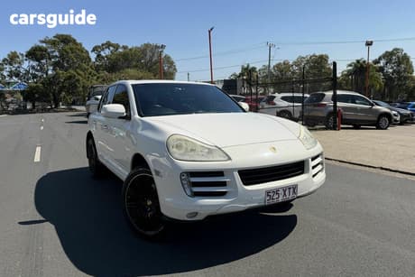 White 2009 Porsche Cayenne Wagon