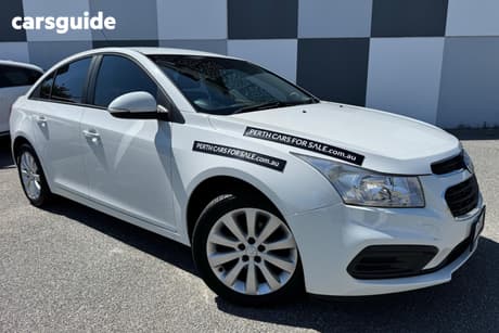 White 2016 Holden Cruze Sedan Equipe