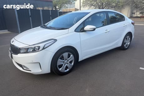 White 2018 Kia Cerato Sedan S