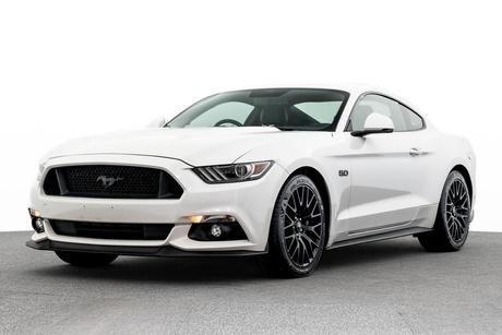 White 2017 Ford Mustang Coupe Fastback Gt 5.0 V8