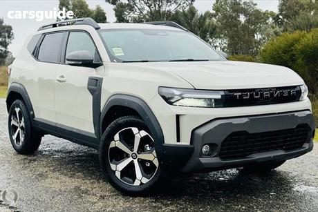 Beige 2025 Renault Duster Wagon Techno (4X2)