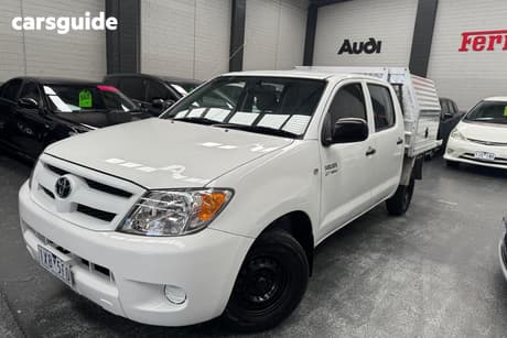 White 2008 Toyota Hilux Dual Cab Pick-up Workmate