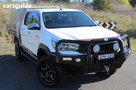 White 2017 Toyota Hilux Dual Cab Utility Trd White (4X4)