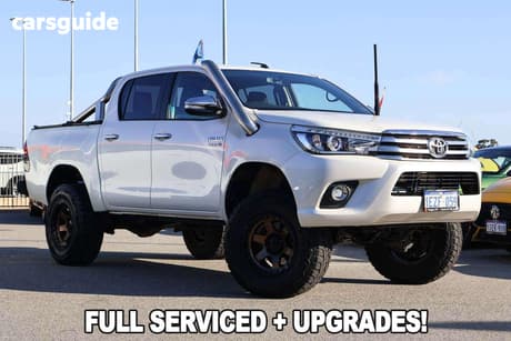 White 2015 Toyota Hilux Dual Cab Utility Sr5 (4X4)