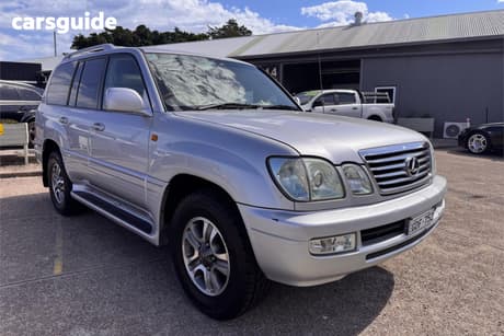 Silver 2007 Lexus LX470 Wagon (4X4)