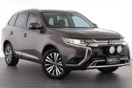 Grey 2019 Mitsubishi Outlander Wagon Es Adas 5 Seat (Awd)
