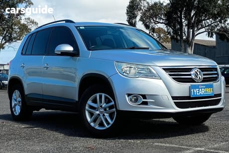 Silver 2010 Volkswagen Tiguan Wagon 103 Tdi