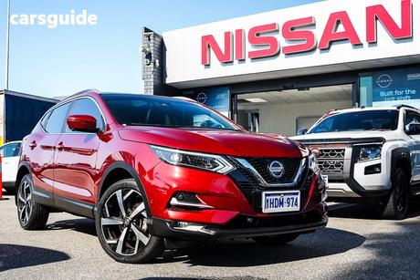 Red 2020 Nissan Qashqai Wagon Ti