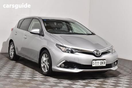 Silver 2015 Toyota Corolla Hatchback Ascent