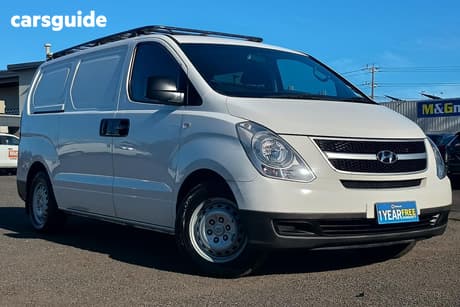 White 2015 Hyundai Iload Van