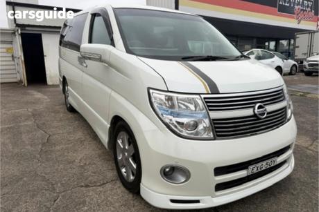 White 2010 Nissan Elgrand Wagon