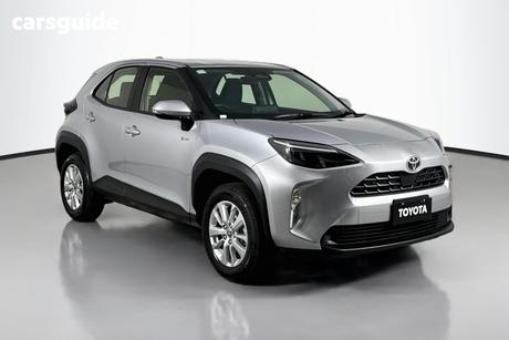 Silver 2025 Toyota YARIS CROSS HYBRID Hatch YARIS CROSS 2WD 1.5L HYB CVT GX