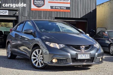 Grey 2013 Honda Civic Hatchback Vti-L