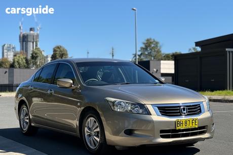 Beige 2008 Honda Accord Sedan VTI