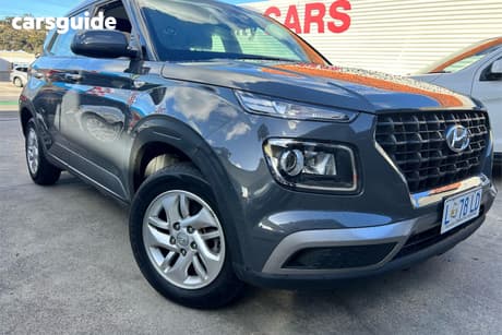 Grey 2023 Hyundai Venue Wagon