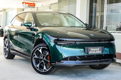 Green 2026 Zeekr 7X Wagon Performance Awd