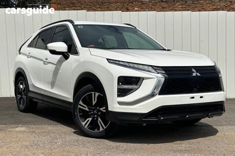 White 2022 Mitsubishi Eclipse Cross Wagon Ls (2Wd)