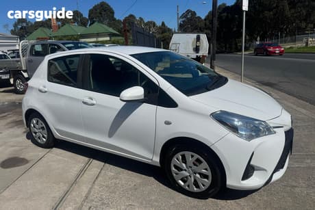 White 2019 Toyota Yaris Hatchback Ascent