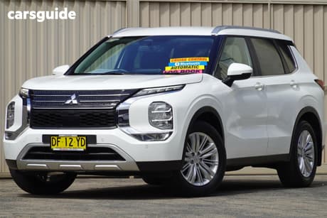 White 2022 Mitsubishi Outlander Wagon Ls 7 Seat (Awd)