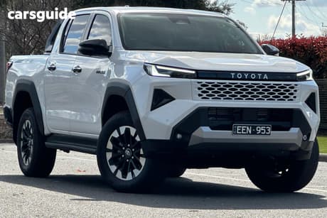 White 2026 Toyota Hilux Double Cab Pick Up Sr5 48V (4X4)
