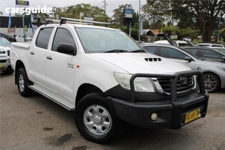 White 2012 Toyota Hilux Dual Cab Pick-up Sr (4X4)