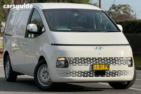 White 2021 Hyundai Staria Wagon