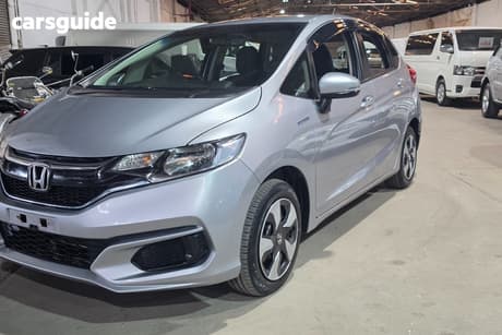 Silver 2017 Honda Fit Hatchback (Hybrid)