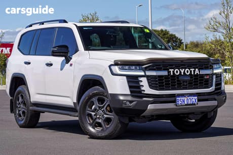 White 2025 Toyota Landcruiser Wagon Lc300 Gr-S (4X4)