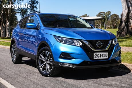 Blue 2019 Nissan Qashqai Wagon St-L