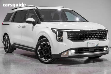 White 2024 Kia Carnival Wagon Gt-Line