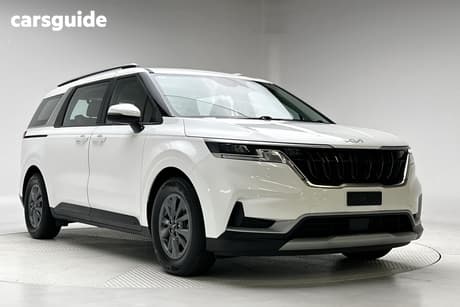 White 2023 Kia Carnival Wagon S