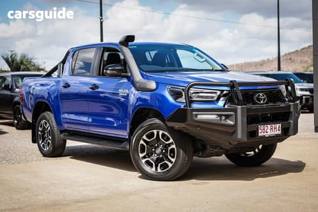 Blue 2024 Toyota Hilux Double Cab Pick Up Sr5 + Premium Interior (4X4)
