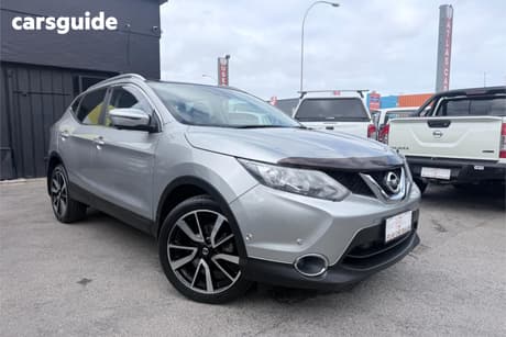 Silver 2016 Nissan Qashqai Wagon Ti (4X2)
