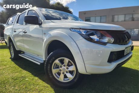 White 2016 Mitsubishi Triton Dual Cab Utility Glx Plus (4X4)