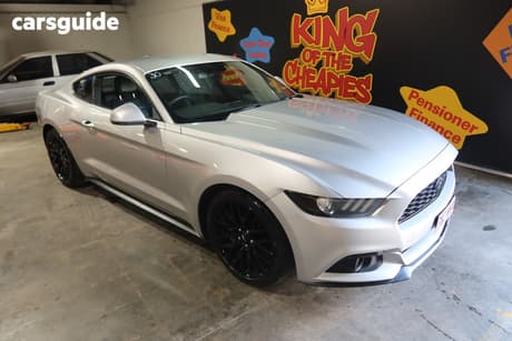 Silver 2016 Ford Mustang Coupe Fastback 2.3 Gtdi