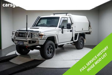 White 2011 Toyota Landcruiser Cab Chassis Gxl (4X4)