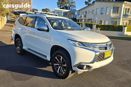 White 2017 Mitsubishi Pajero Sport Wagon Gls (4X4) 7 Seat