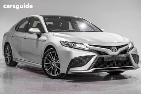 2023 Toyota Camry Sl Hybrid