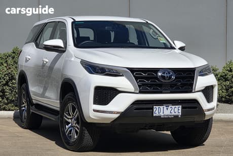 White 2025 Toyota Fortuner Wagon Gx