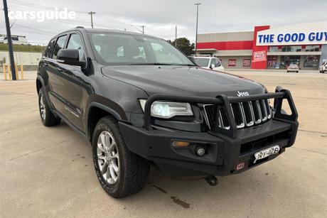 Black 2013 Jeep Grand Cherokee Wagon Laredo (4X4)