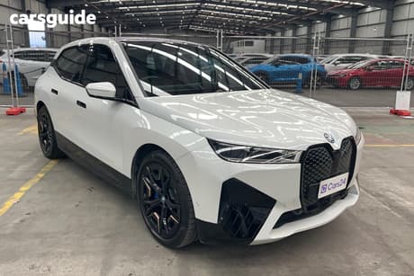 White 2023 BMW IX Wagon Xdrive40