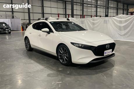 White 2021 Mazda 3 Hatchback G20 Touring