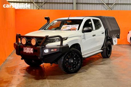 White 2019 Mitsubishi Triton Double Cab Chassis Glx (4X4)
