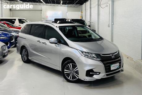 Silver 2018 Honda Odyssey Wagon Vti-L