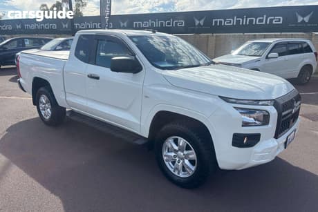2025 Mitsubishi Triton Club Cab Pickup Glx+ (4X4)