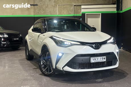 White 2021 Toyota C-HR Wagon Koba (Awd)