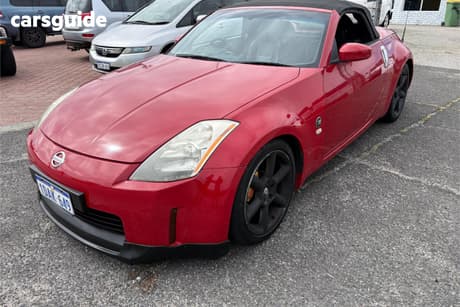 Red 2003 Nissan 350Z Convertible Roadster